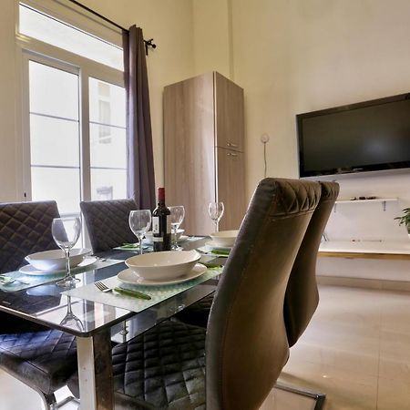 Charming Valletta 1 Bedroom Apartment Off Republic Street Sleeps 4 エクステリア 写真