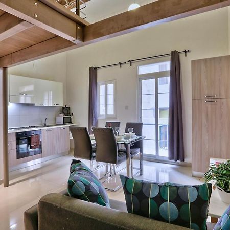 Charming Valletta 1 Bedroom Apartment Off Republic Street Sleeps 4 エクステリア 写真