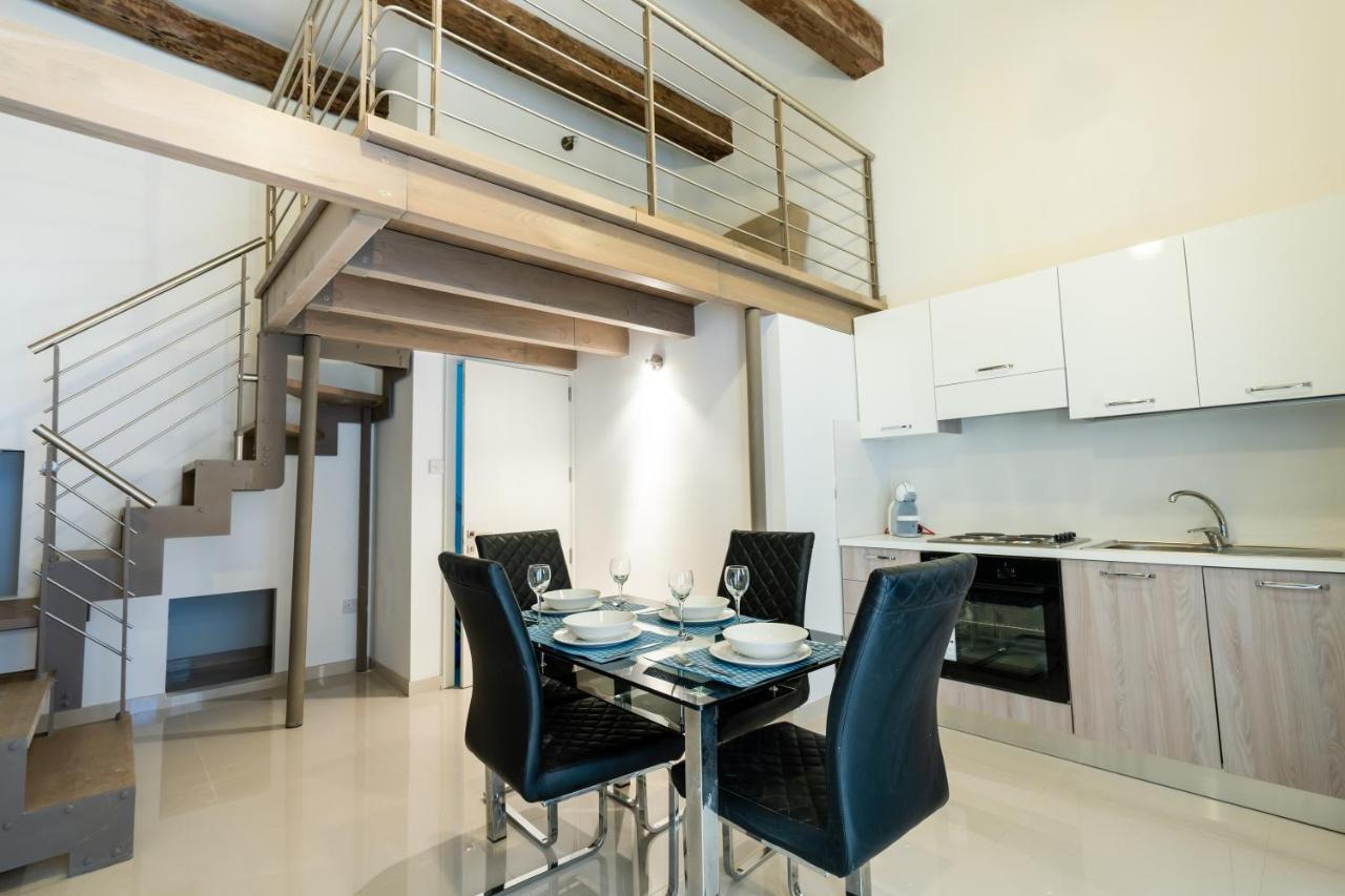 Charming Valletta 1 Bedroom Apartment Off Republic Street Sleeps 4 エクステリア 写真