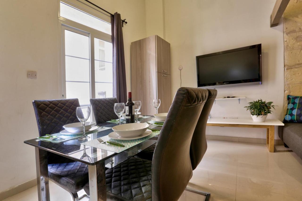 Charming Valletta 1 Bedroom Apartment Off Republic Street Sleeps 4 エクステリア 写真