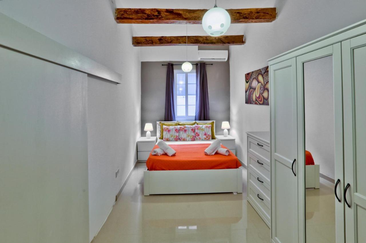 Charming Valletta 1 Bedroom Apartment Off Republic Street Sleeps 4 エクステリア 写真