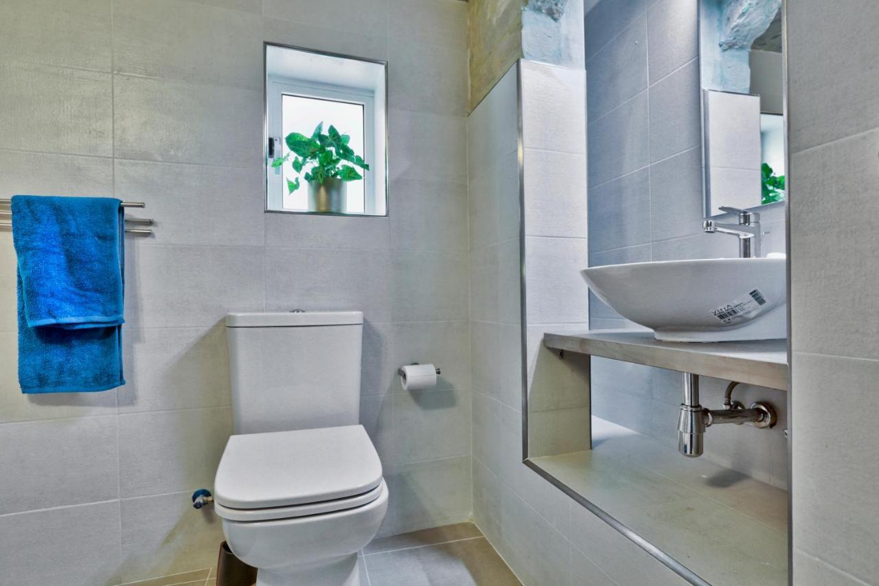 Charming Valletta 1 Bedroom Apartment Off Republic Street Sleeps 4 エクステリア 写真